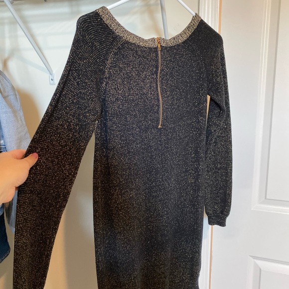 Sweater - Picture 4 of 4